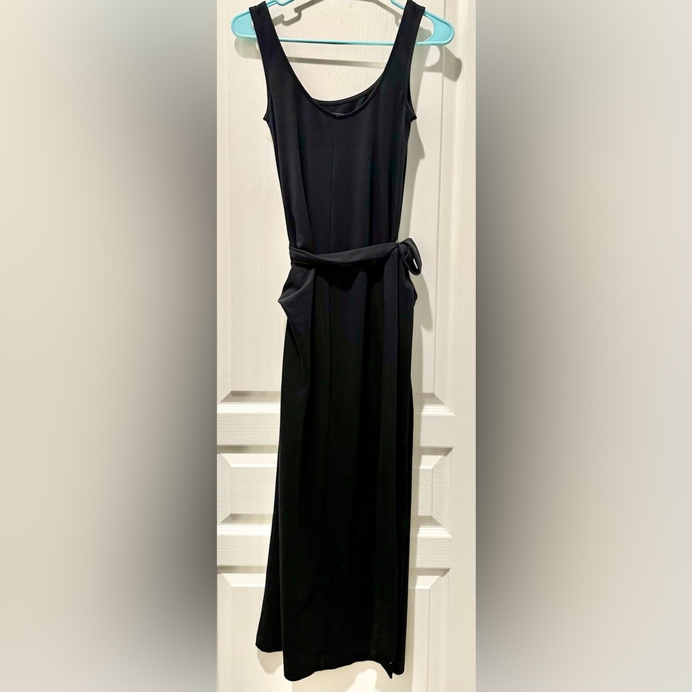 Vince. Sleeveless Wrap Black Midi Dress. ZB5 - Picture 3 of 9